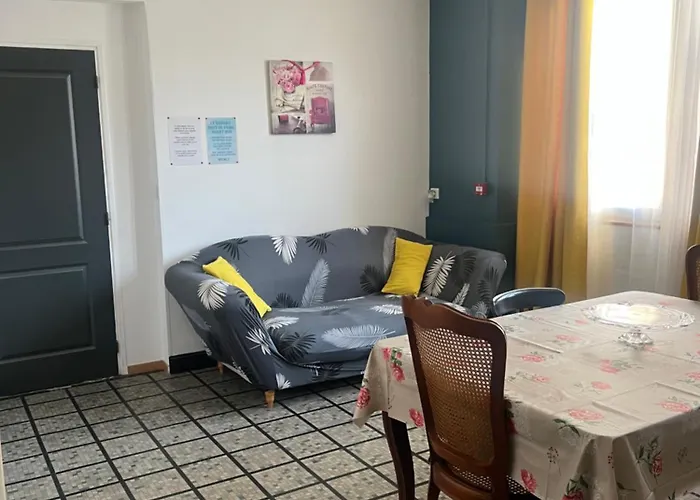 Selva A Proche Sanctuaire * לורדה